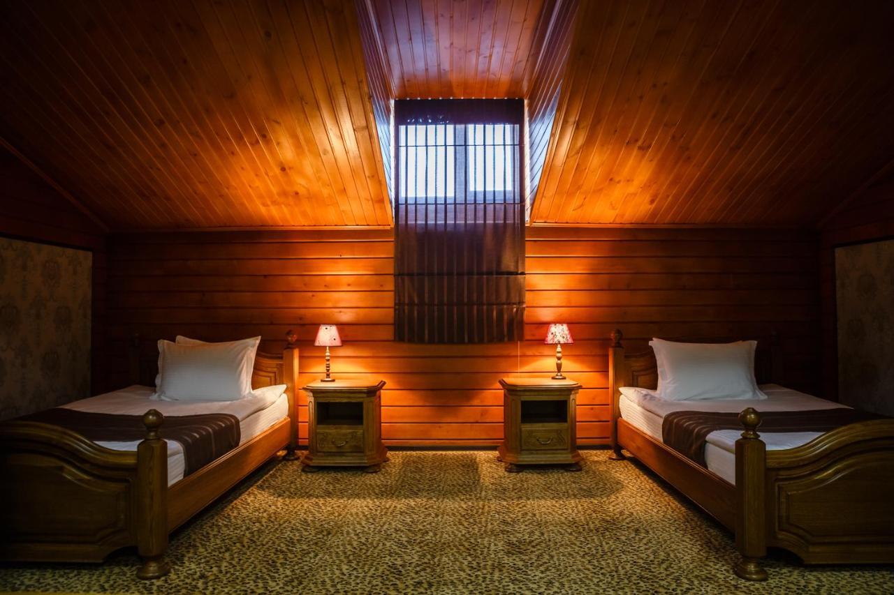 Guest House Chalet Taraz Zewnętrze zdjęcie
