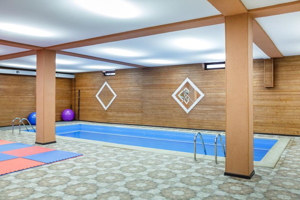 Guest House Chalet Taraz Zewnętrze zdjęcie