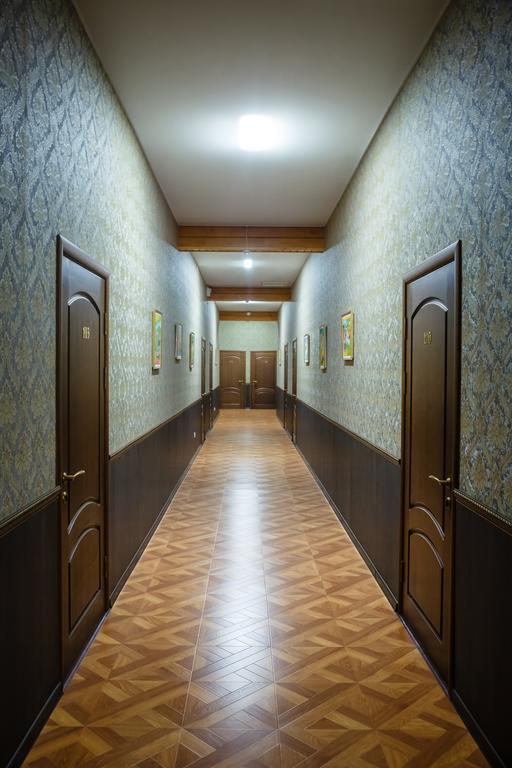Guest House Chalet Taraz Zewnętrze zdjęcie